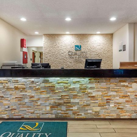 Quality Inn & Suites Lakewood - Denver Southwest Εξωτερικό φωτογραφία