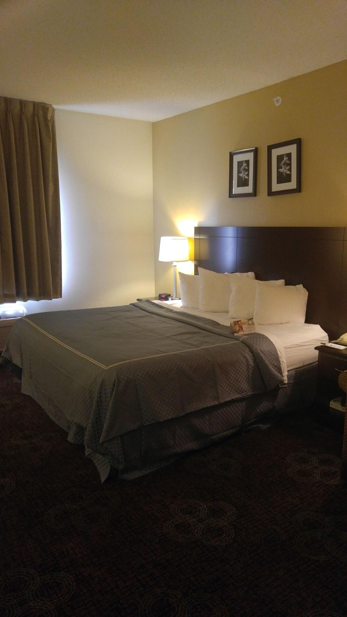 Quality Inn & Suites Lakewood - Denver Southwest Εξωτερικό φωτογραφία