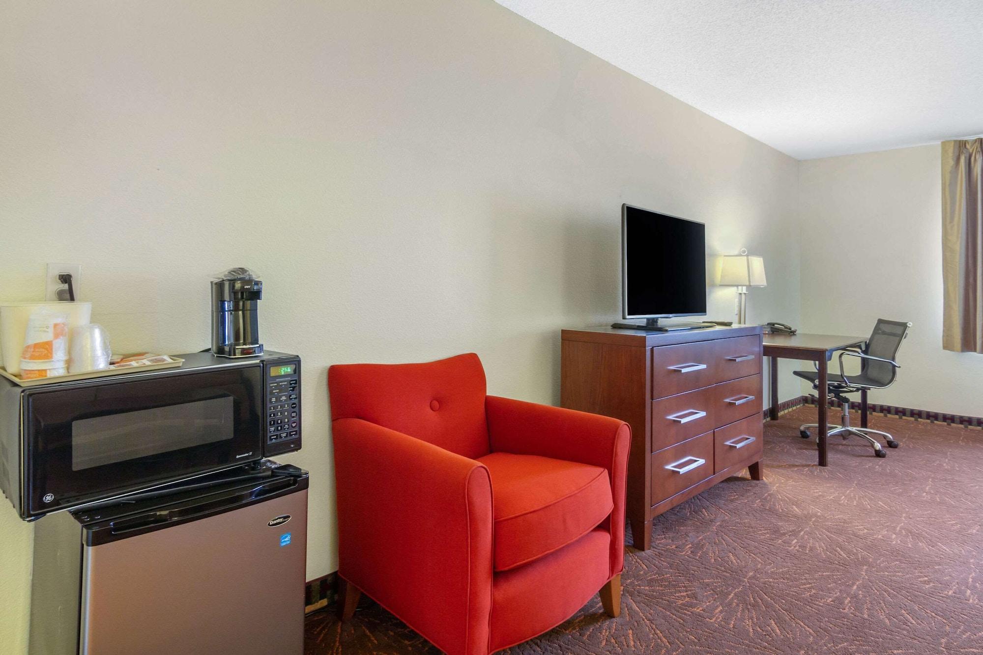 Quality Inn & Suites Lakewood - Denver Southwest Εξωτερικό φωτογραφία
