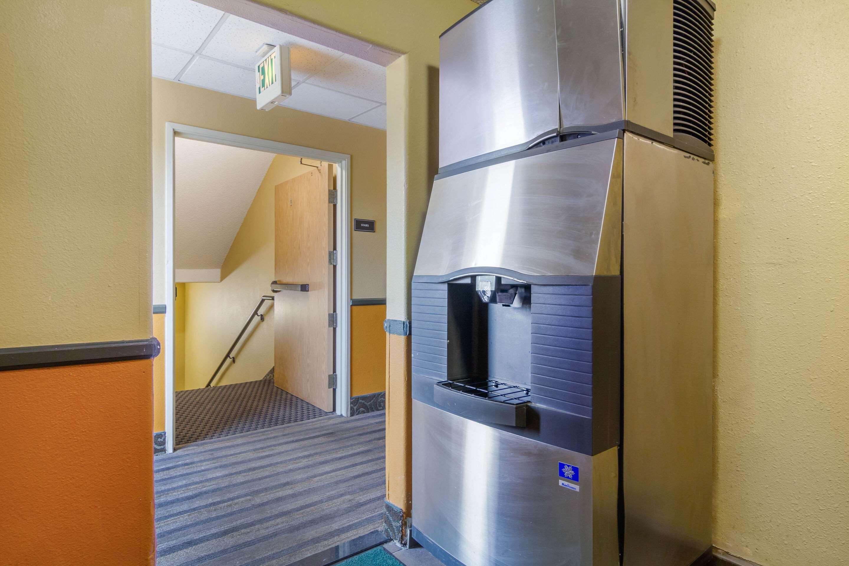 Quality Inn & Suites Lakewood - Denver Southwest Εξωτερικό φωτογραφία
