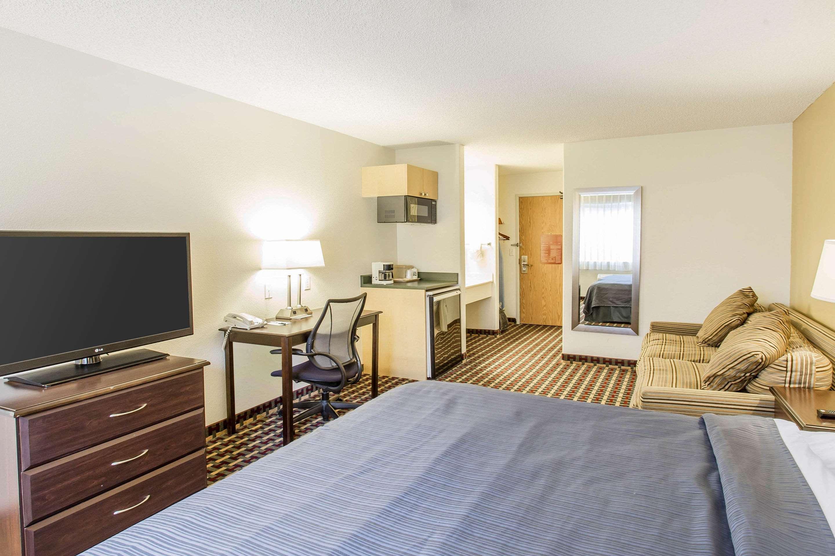 Quality Inn & Suites Lakewood - Denver Southwest Εξωτερικό φωτογραφία